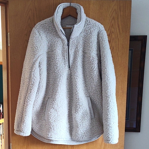 Abercrombie & Fitch Jackets & Blazers - Abercrombie & Fitch Sherpa Jacket L Cream